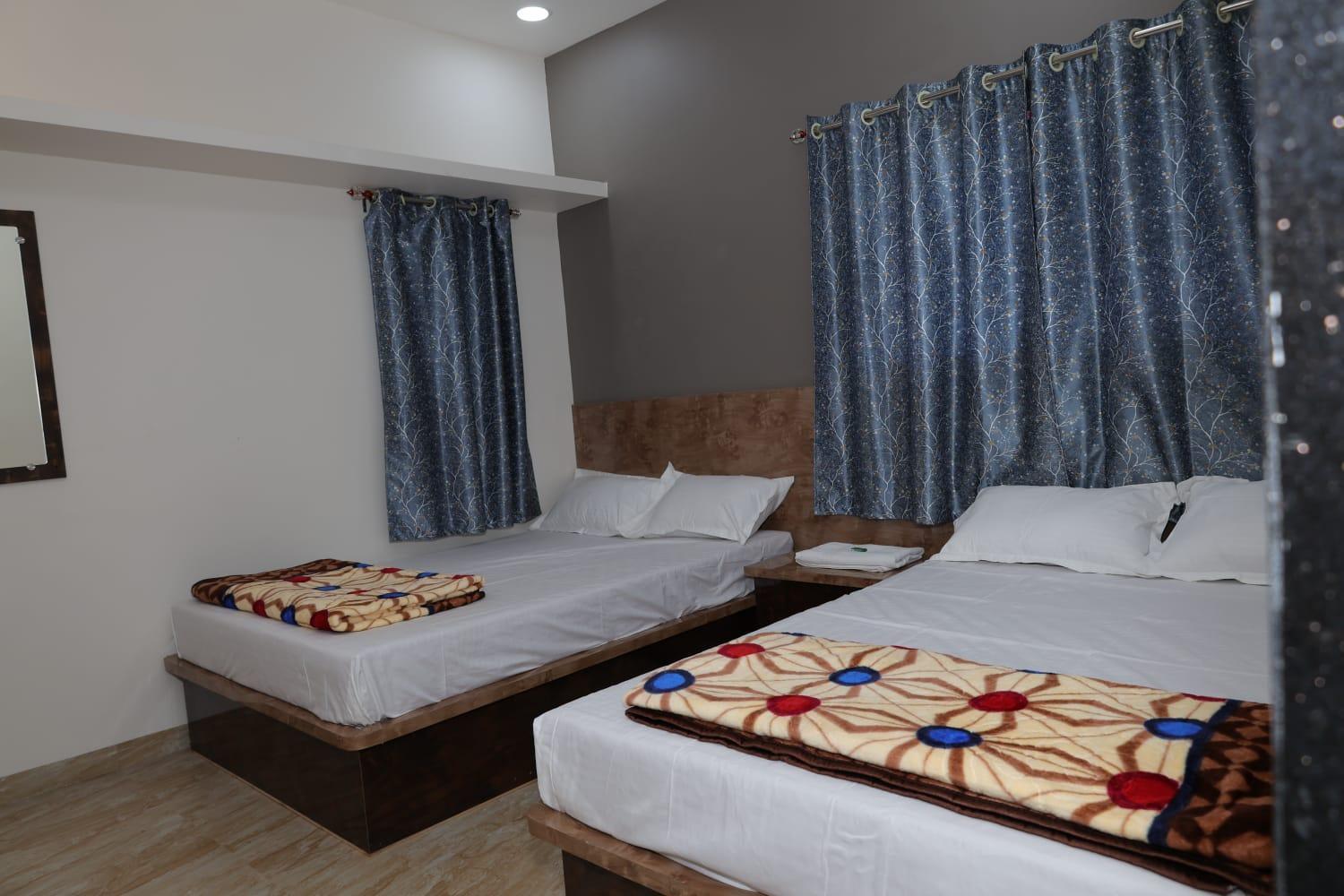 מלון Ellora Shree Jyotirlinga Residency מראה חיצוני תמונה