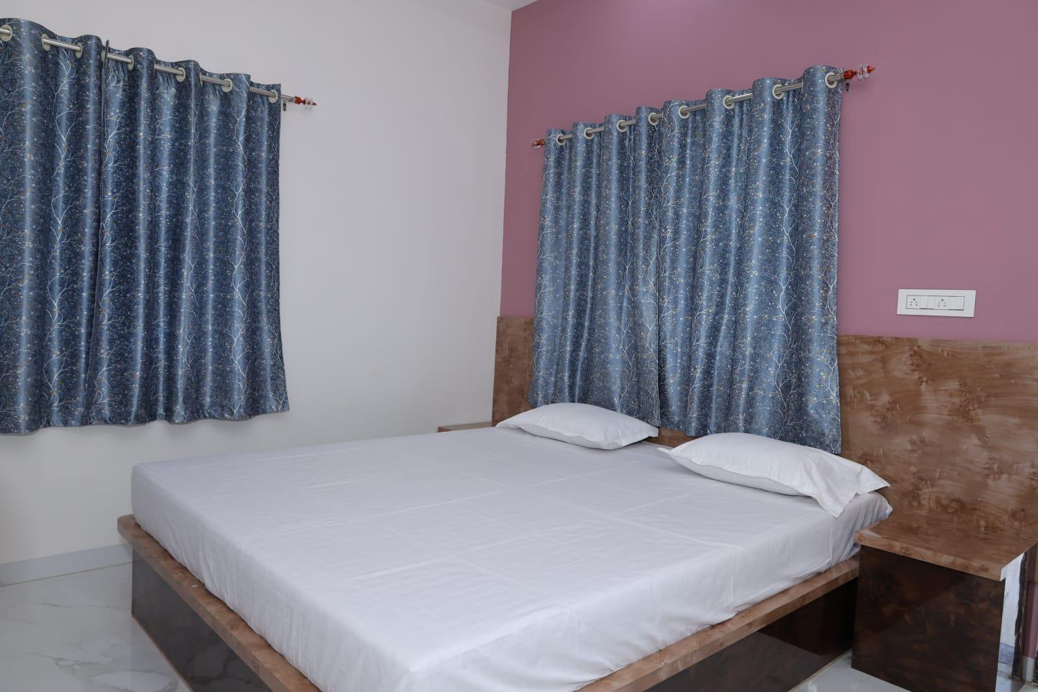 מלון Ellora Shree Jyotirlinga Residency מראה חיצוני תמונה