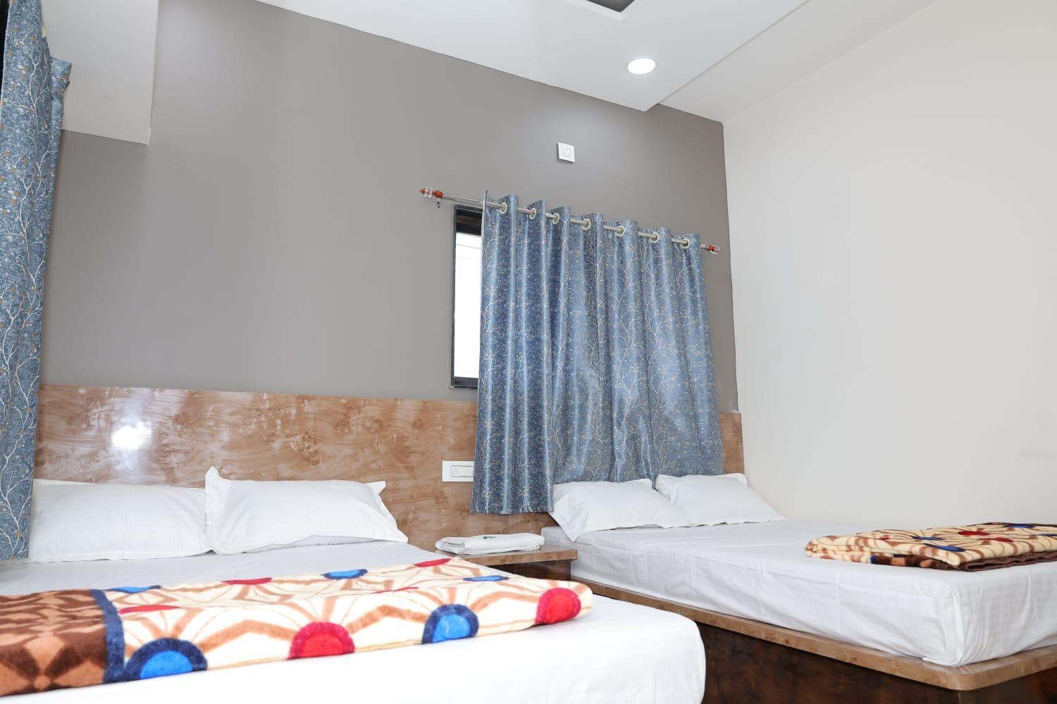 מלון Ellora Shree Jyotirlinga Residency מראה חיצוני תמונה