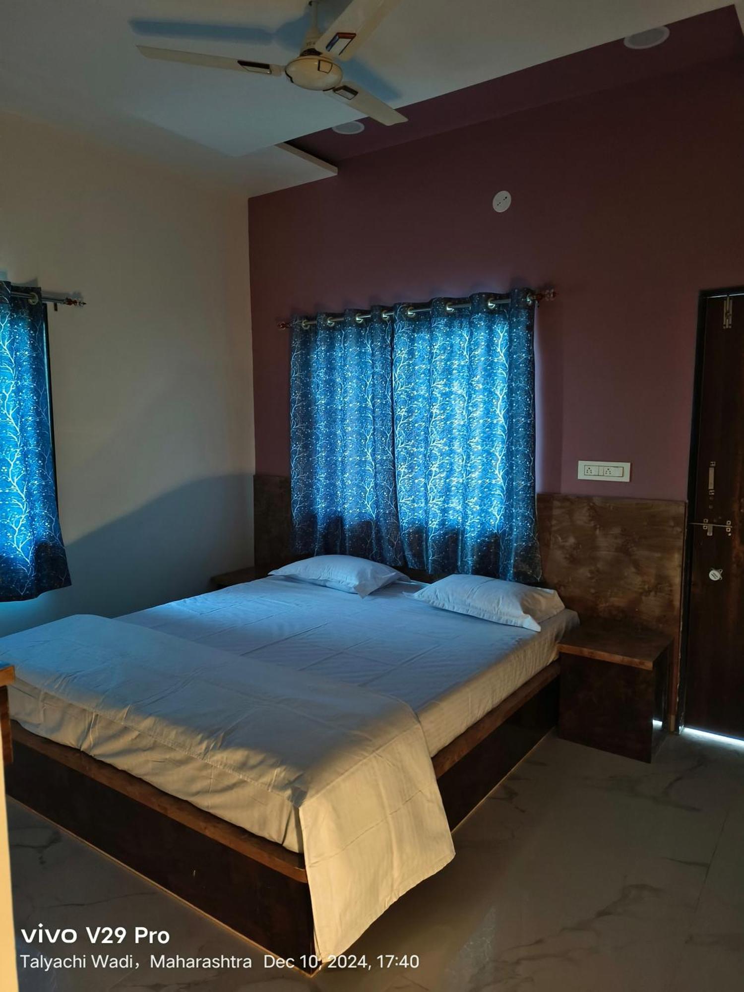 מלון Ellora Shree Jyotirlinga Residency מראה חיצוני תמונה