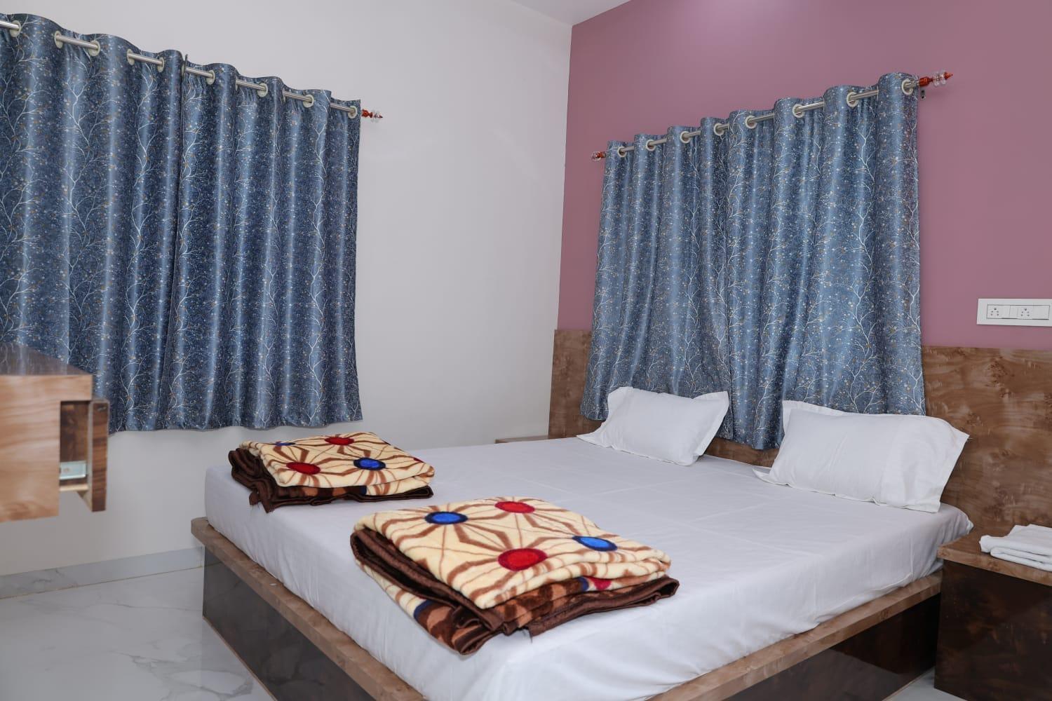 מלון Ellora Shree Jyotirlinga Residency מראה חיצוני תמונה