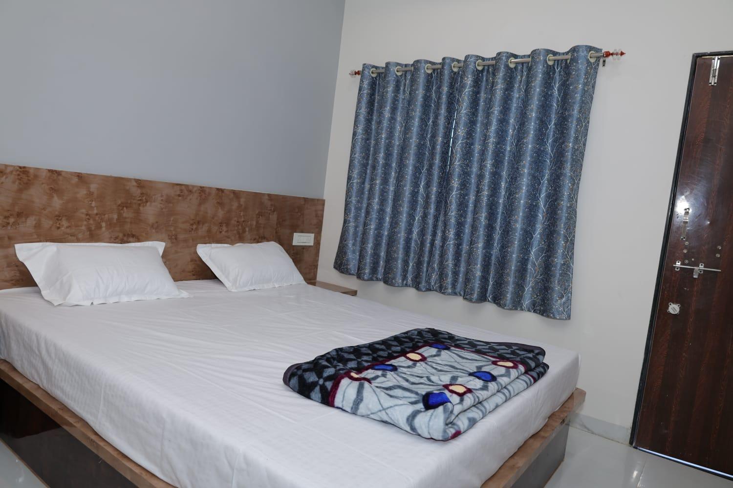 מלון Ellora Shree Jyotirlinga Residency מראה חיצוני תמונה